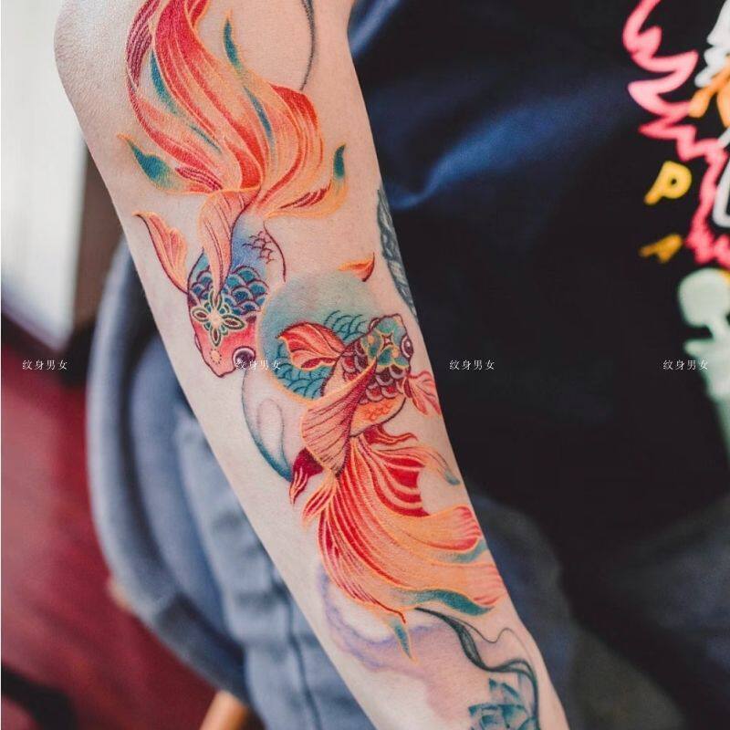 Dunhuang Style Double Fish Koi Flower Arm Tattoo Sticker for Men and Women, Waterproof, Long-Lasting, Realistic Large Pattern, Fortune-Attracting Goldfish Arm Tattoo
