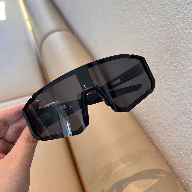Bike, travel electric car, sunglasses for cycling solar-powered, windproof square protecting glasses, Korean style 4