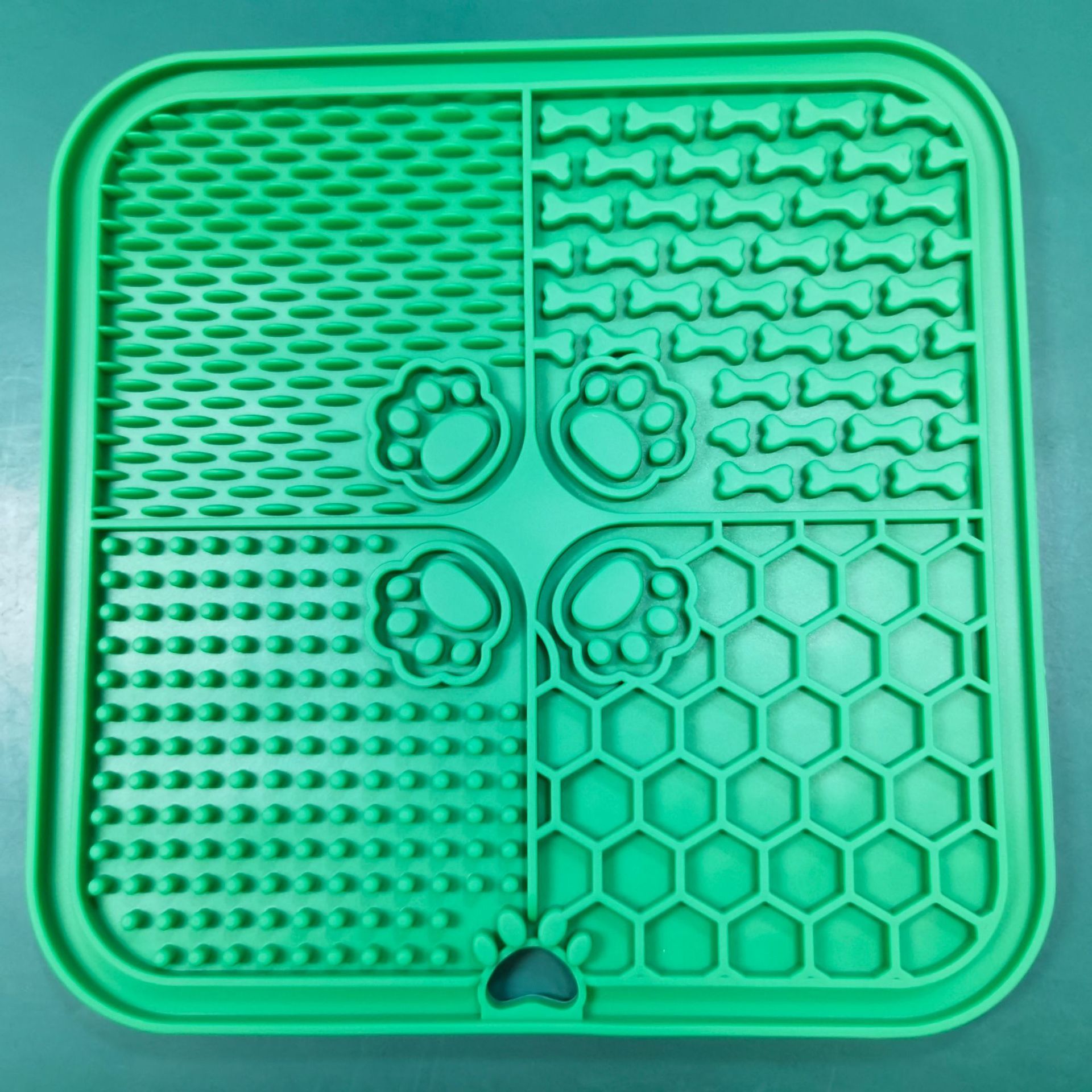 Amazon Pet Products Licking Pill Pill