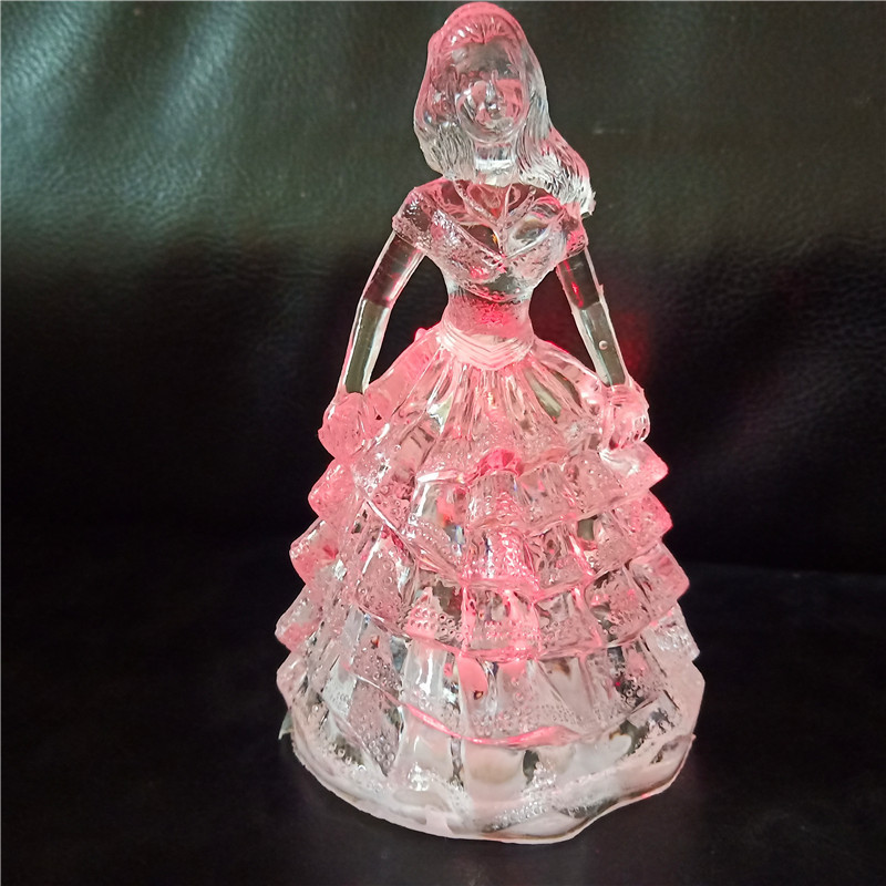 Factory wholesale Crystal Princess seven-color acrylic night light, suitable for street vendors, night markets, and supermarkets. 11.5 cm.