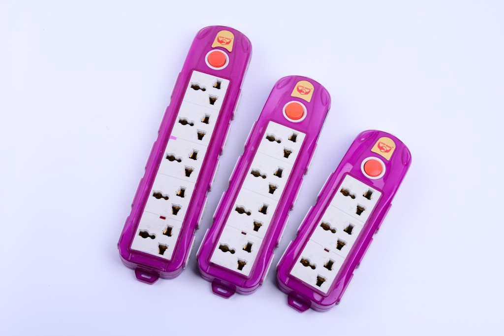 广东包软胶揭阳普宁透明374一体连铜欧规插排插座插线板