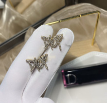 D��/�ϼ�CD��ᔸ�Ʒ����M��Ƕ��ɫС�������l���ľW�tͬ��ٴ�