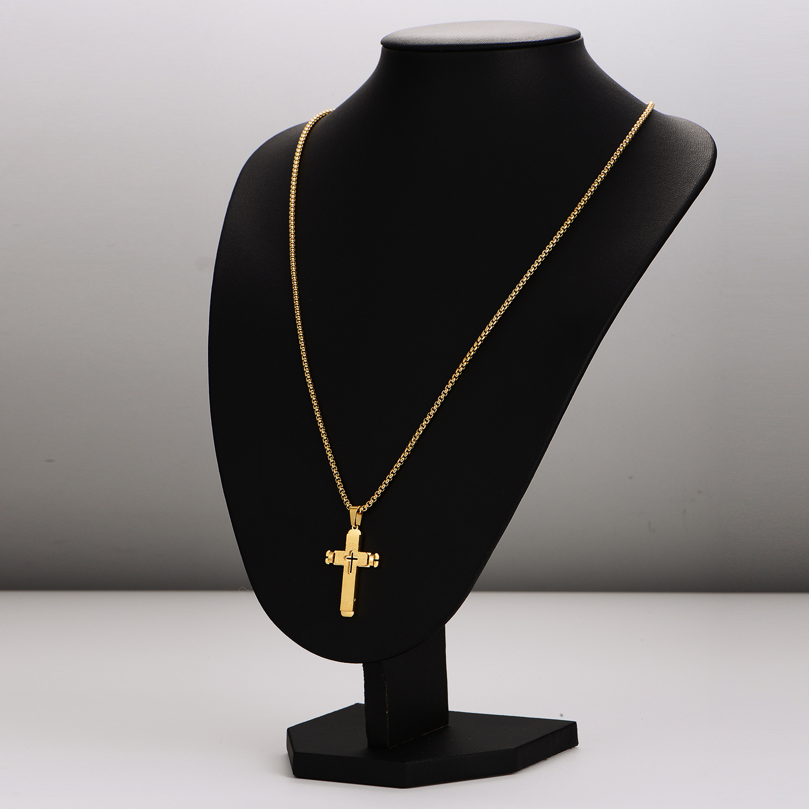AMLins Stainless Steel Necklace Hollow Simple Engraved Pendant_voghion.com