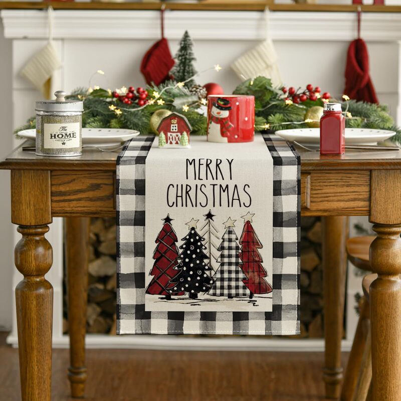 国境を越えた新しいクリスマステーブル旗は麻の生地の長いテーブルクロスのクリスマスの祝日の食卓の装飾をまねている|undefined