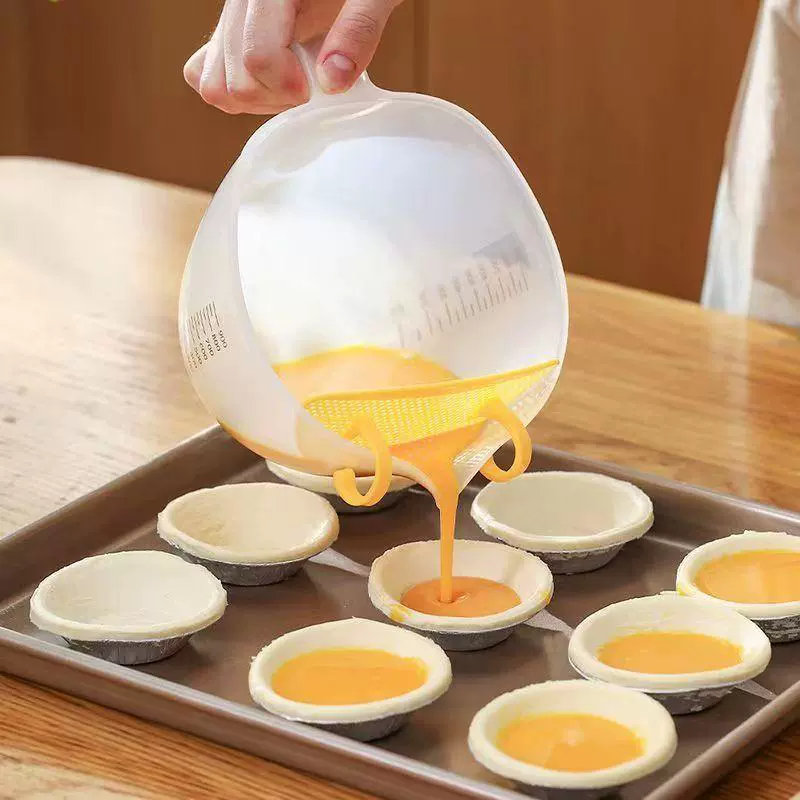 Plastic cigarette holder, fruit measuring cup scaled