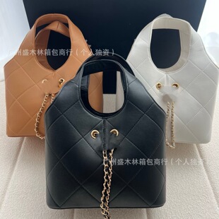 ����С���L26p�����KˮͰ���pC�˻@�Ӱ��μ�б������朗l��Ů��