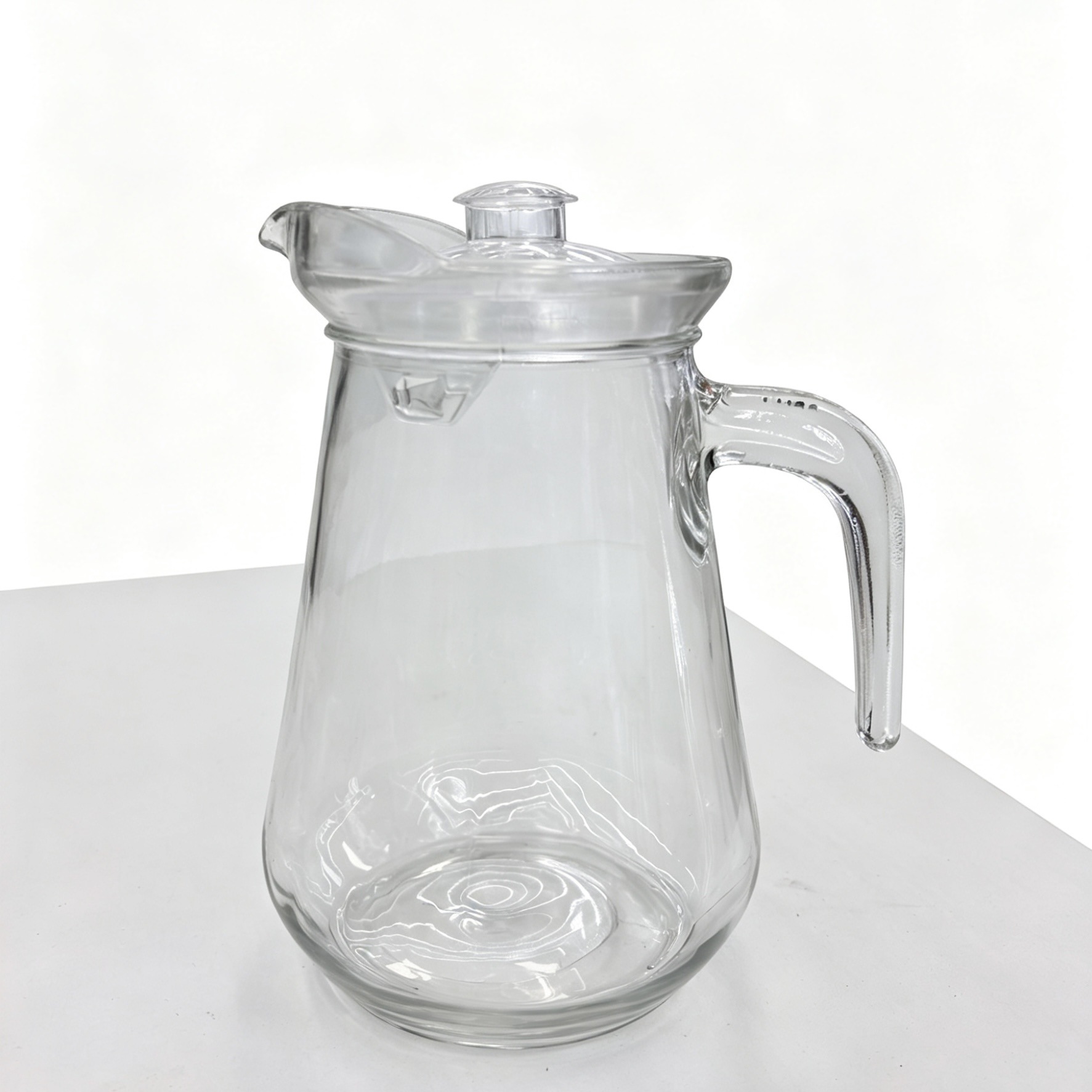 Fábrica directa de agua corrugada de vidrio fría jarro de jugo jarro de agua vertical jarro de boca de pato de gran capacidad