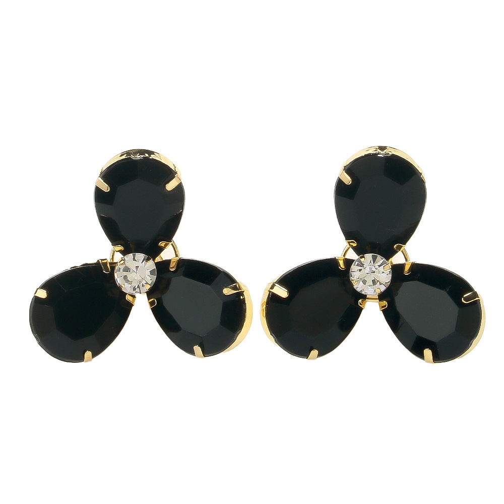 Nuevos auriculares de flores simples de verano de alto nivel de sensación de diamante auriculares accesorios de desfile aretes