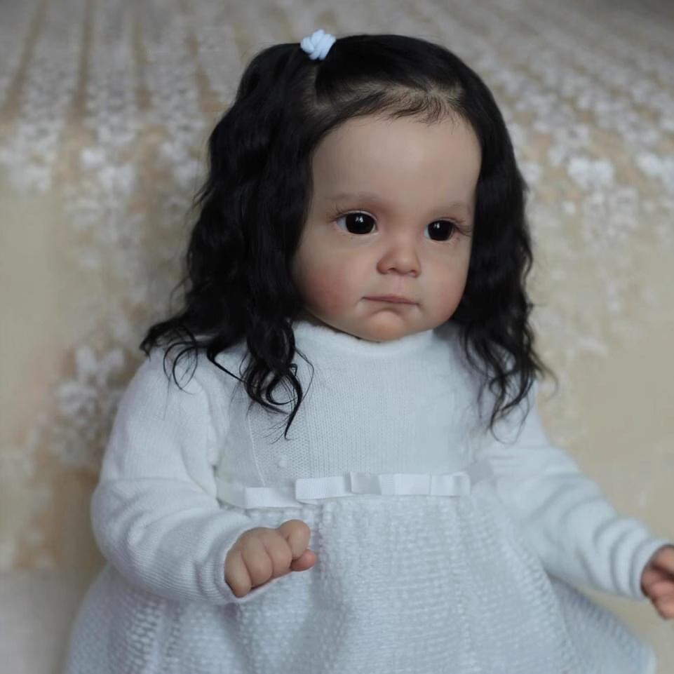 60cm simulación chica Maggi 3D piel exquisita muñeca pintada de alta gama suministro transfronterizo entrega de una sola pieza
