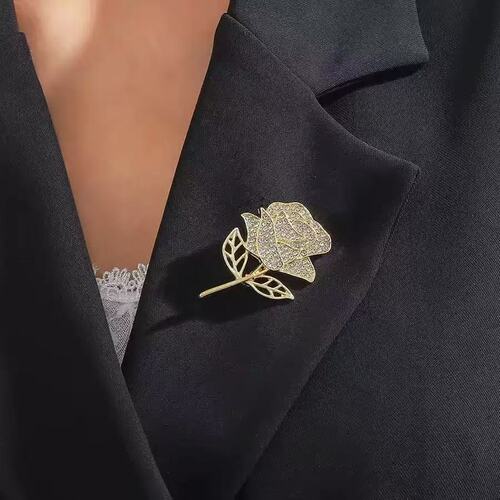 New Autumn Sparkling Diamond Elegant Full Diamond Rose Brooch High-end Stylish Versatile Niche Suit Ornament