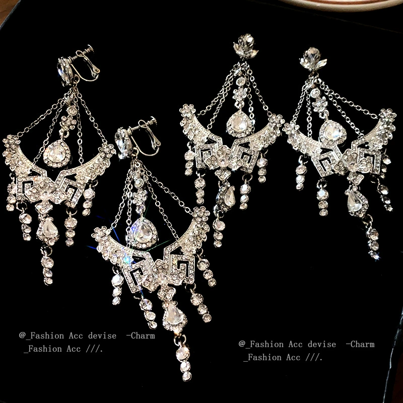 Серебряная игла, изящные сережки, с цветочным рисунком, стиль лёгкая роскошь, яркий запоминающийся стиль, качественный стиль, оптовый