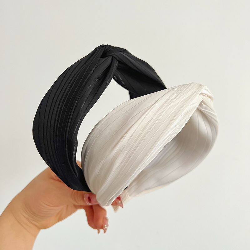 Vacation Solid Color Cloth Handmade Hair Band display picture 1