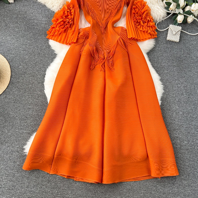 Women's Regular Dress Elegant V Neck Pleated Half Sleeve Solid Color Midi Dress Daily display picture 23