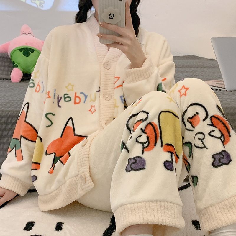 Pijamas de invierno de mujeres de invierno grueso con ropa de franela de terciopelo otoño y invierno de mediana edad Coral Pijamas damas de primavera y otoño