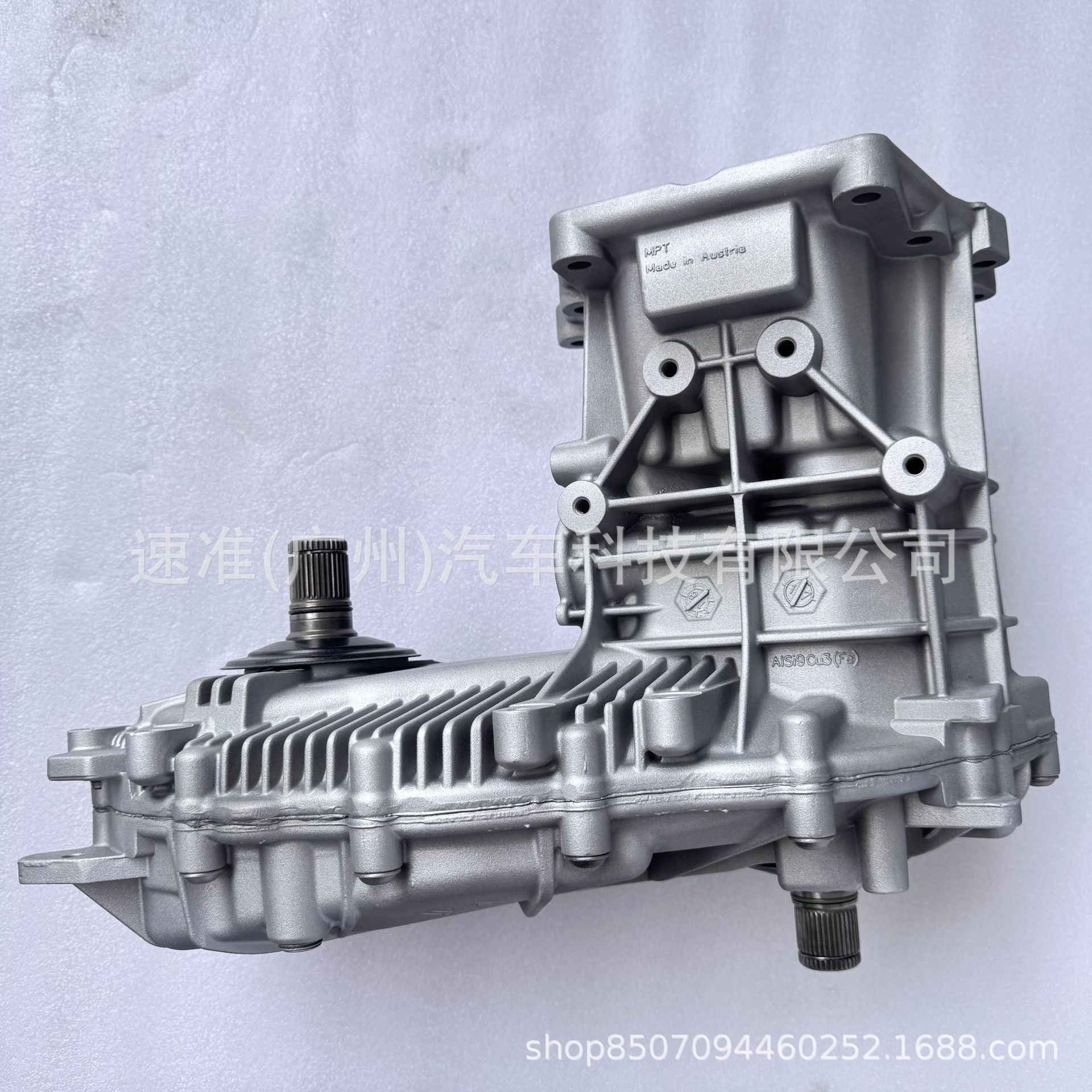 Suitable for Porsche Cayenne 4.8L front and rear transfer case assembly, differential transfer case 95834101001
