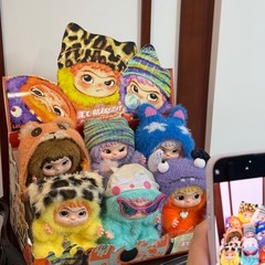 跨境新品WAKUKU毛毛派对系列盲盒哇手办毛绒潮玩礼物挂件盲盒惊喜