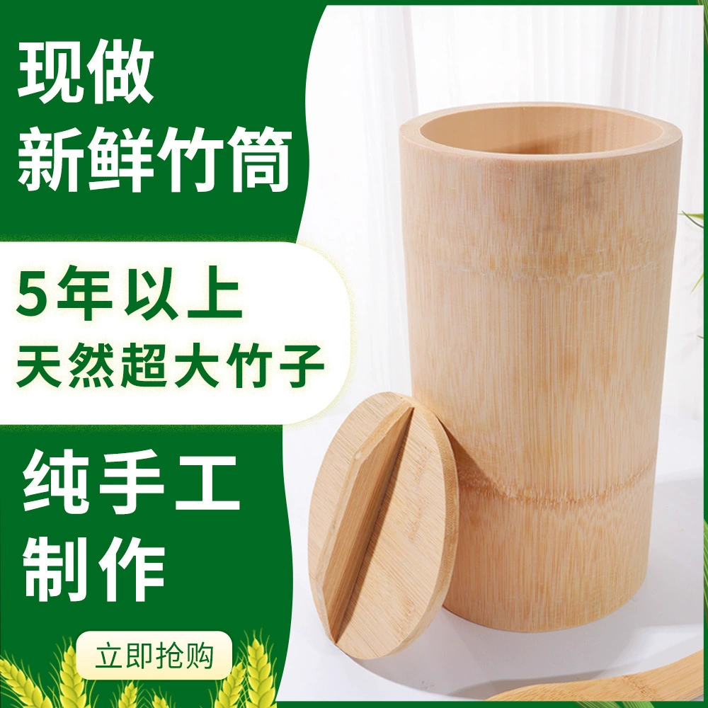 Ручная работа с бамбуковым рисом, приготовленным на пару