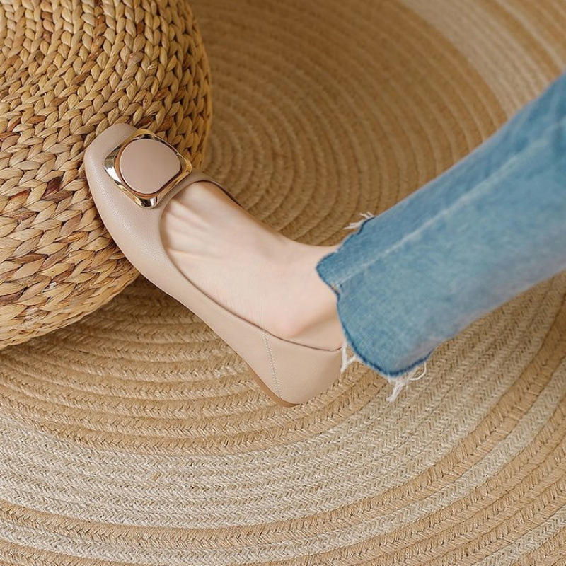 2026 primavera nueva red plana zapatos de soltero de mujer de hadas zapatos de trabajo de talón bajo cuadrados zapatos de beans perezosos