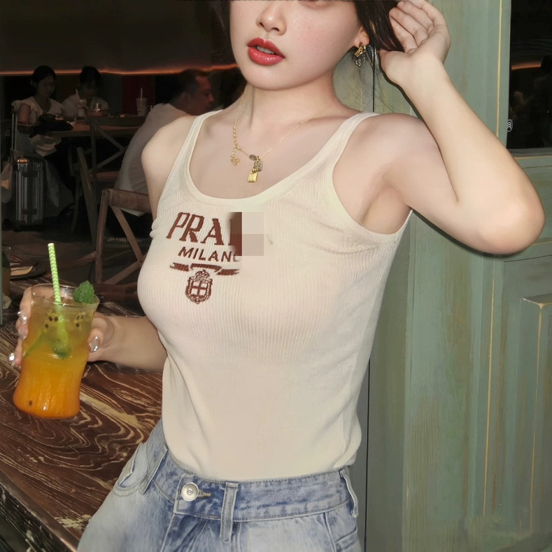 Shenzhen Nanyou U-Neck Knitted Vest 2026 Summer New Style Letter Color-Blocking Slim-Fit Sleeveless Knit Top for Women Shenzhen Nanyou U-Neck Knitted Vest 2026 Summer New Style Letter Color-Blocking Slim-Fit Sleeveless Knit Top for Women
