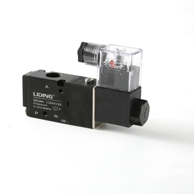 LD2系列二位三通或二位五通内部先导式电磁阀