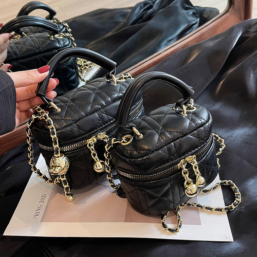 Bag Lady  New Quality Niche Autumn Winter Chain Crossbody Bag Fashion Hand-held Bucket Bag