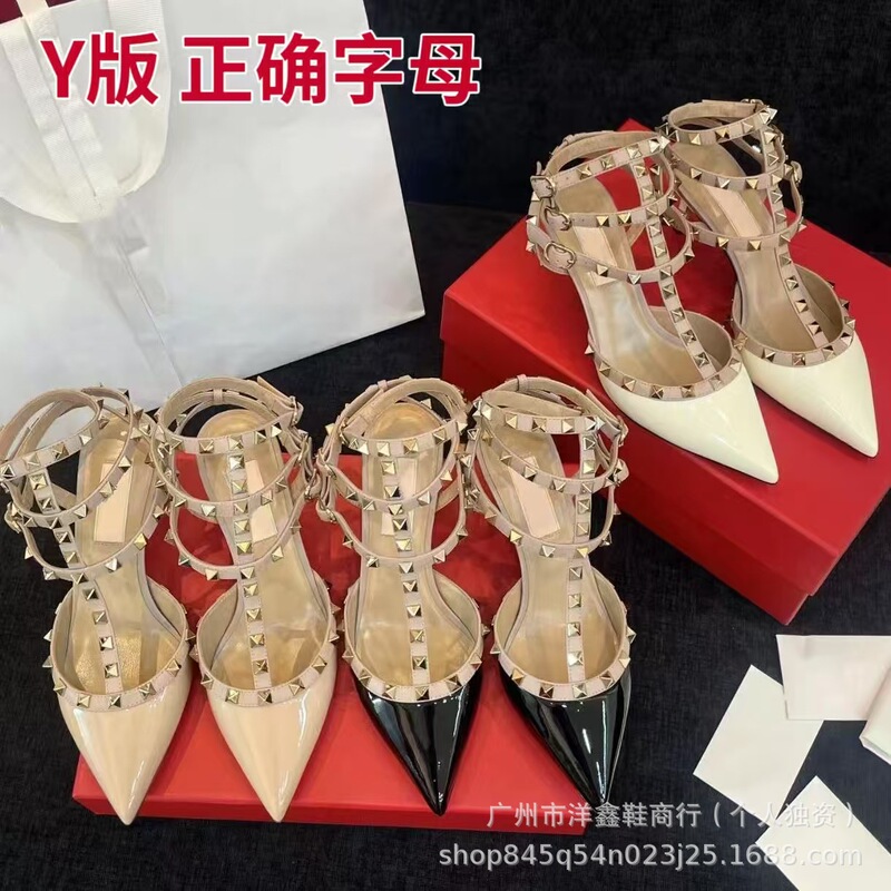 Rivet Patent Leather Pointed-Toe Sandals, High-End Version in Stock, One-Strap Buckle Sandals, Women's Closed-Toe Rivet High Heels, Women's Stiletto Heels Rivet Patent Leather Pointed-Toe Sandals, High-End Version in Stock, One-Strap Buckle Sandals, Women's Closed-Toe Rivet High Heels, Women's Stiletto Heels