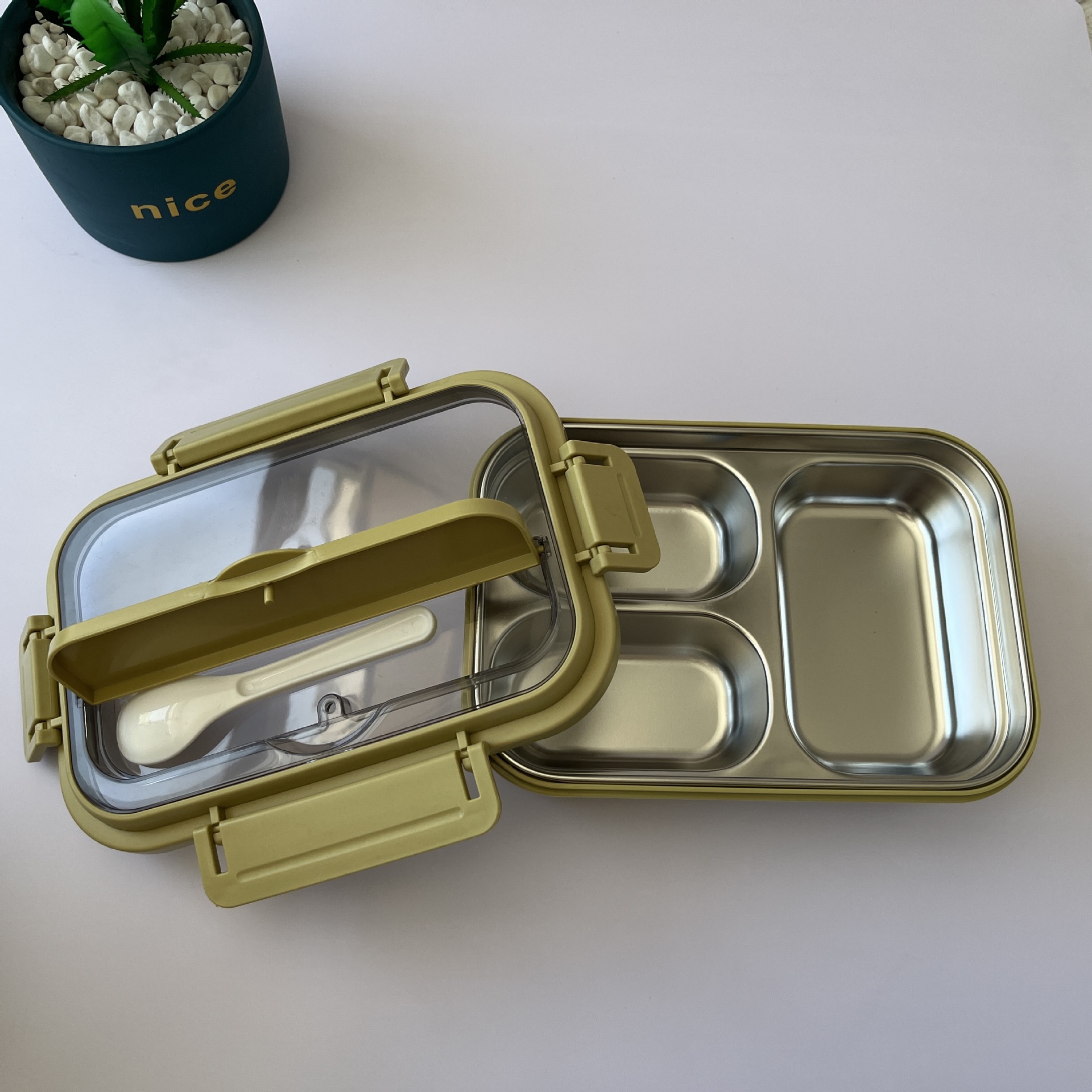 不锈钢饭盒2.jpg