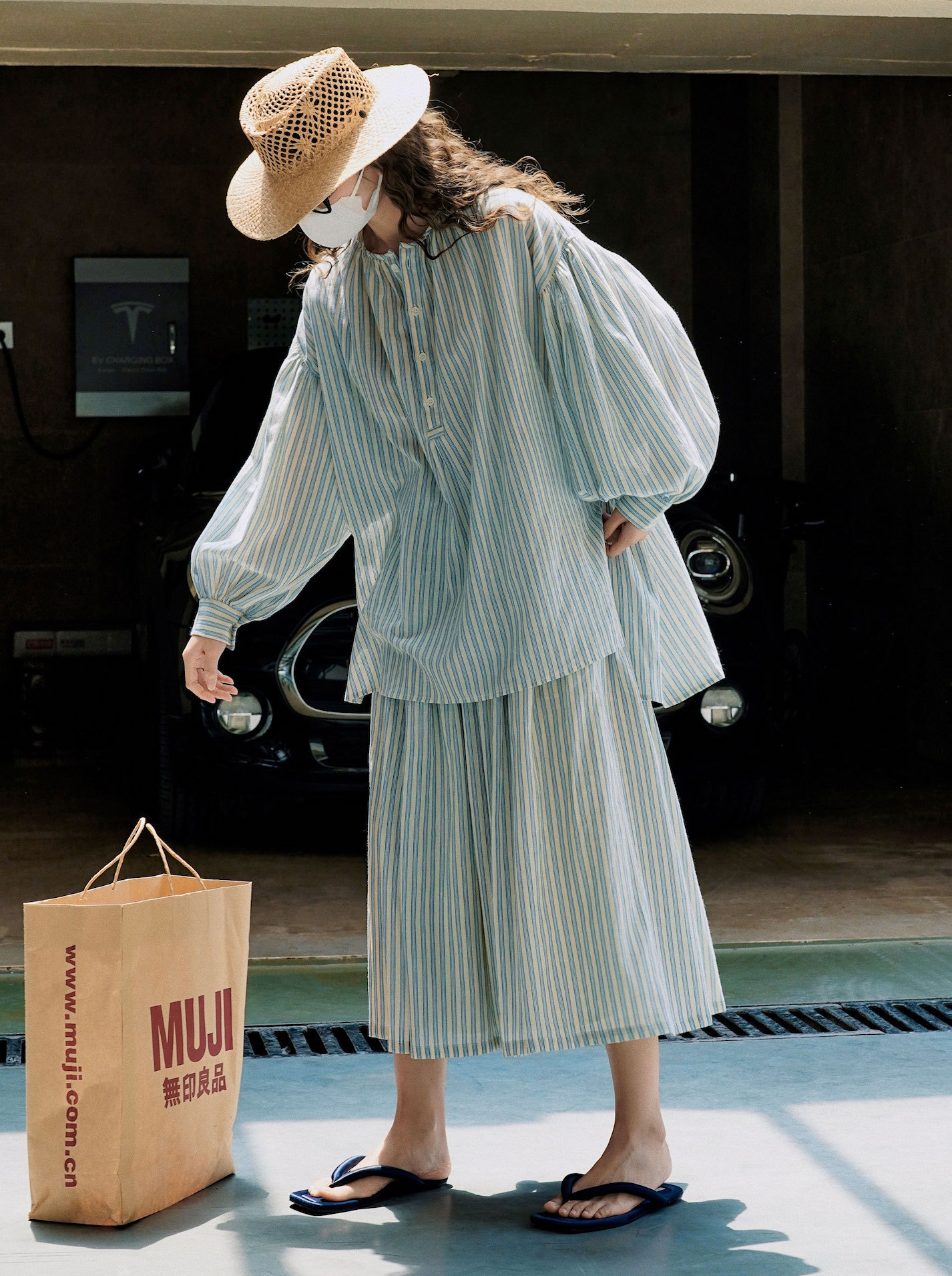 128D2690-7F64-487E-819A-FD9C8F