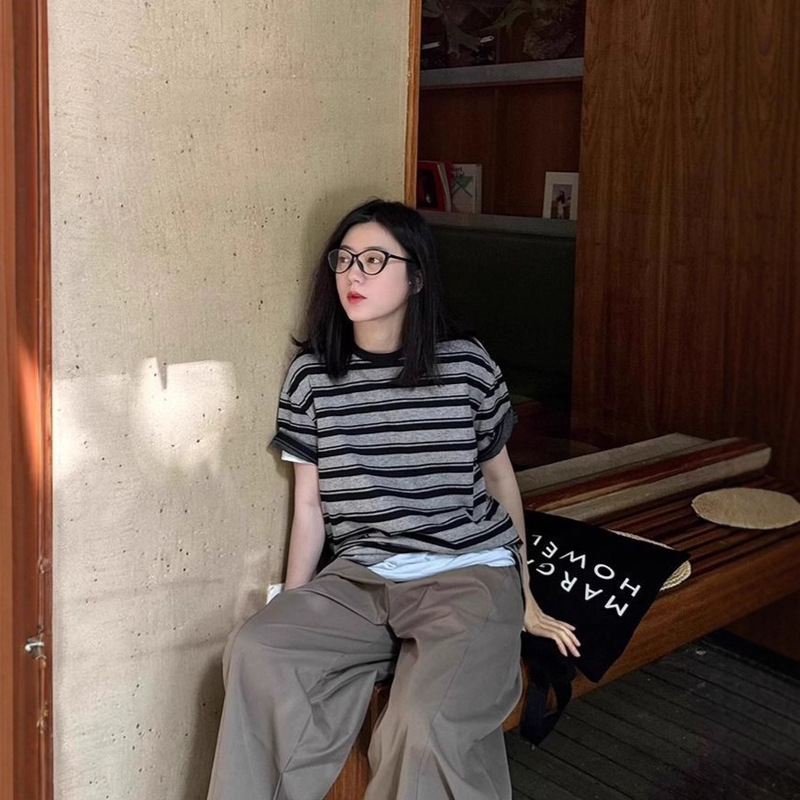 Japanese-Style Relaxed Color-Block Striped T-Shirt for Women, Summer 2025 New Model, Unique and Super Stylish, Versatile, Loose Fit, Slimming Top