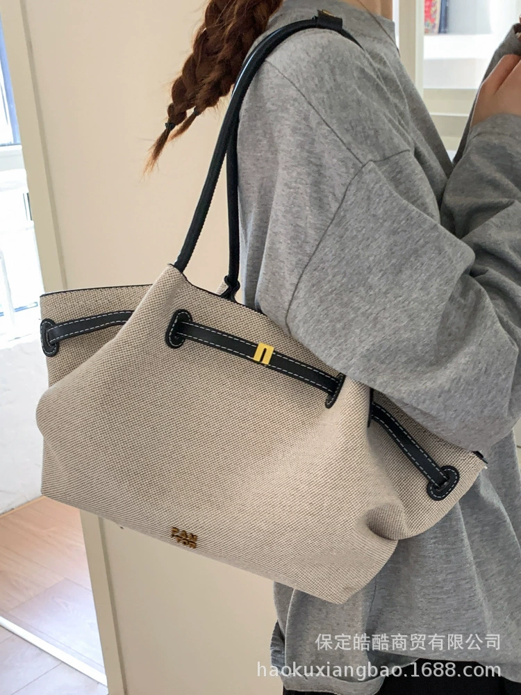 Capacious shoulder bag, summer one-shoulder bag for leisure, high-end