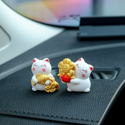 Lucky Cat Car Interior Accessories: Car ornaments