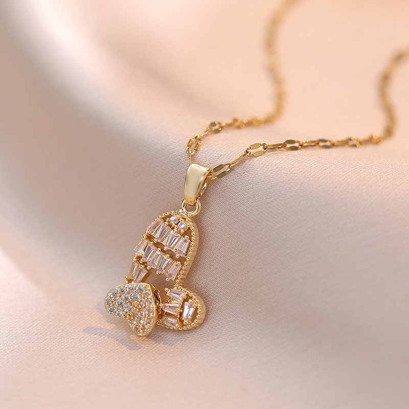 Daily Occasion Copper Material Wholesale Jewelry Simple Style Heart Shape Copper Diamond Pendant Necklace