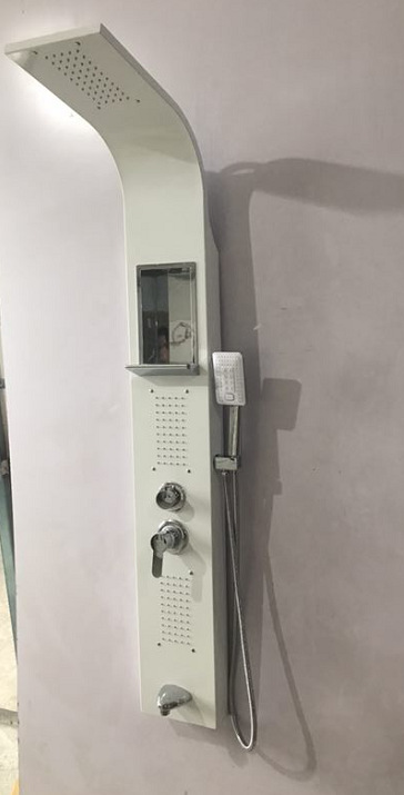 Pantalla inteligente de control de temperatura Pantalla de ducha multi-boquilla presurizada Pantalla de ducha de baño Pantalla de ducha de luz LED