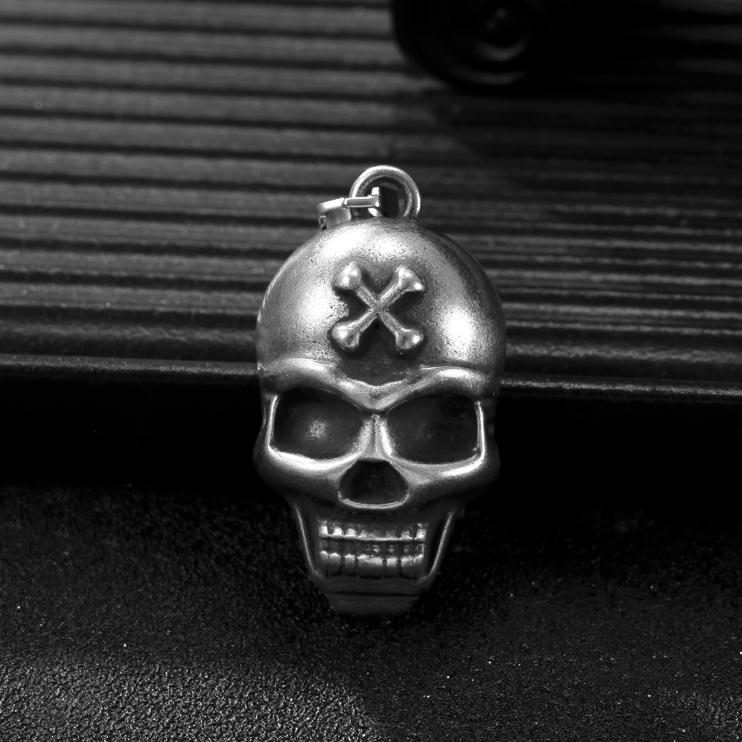 Colgante único Joyas de fundición de acero inoxidable transfronterizas Accesorios de collar de calavera Personalidad Exageración Fábrica de accesorios de joyería de bricolaje