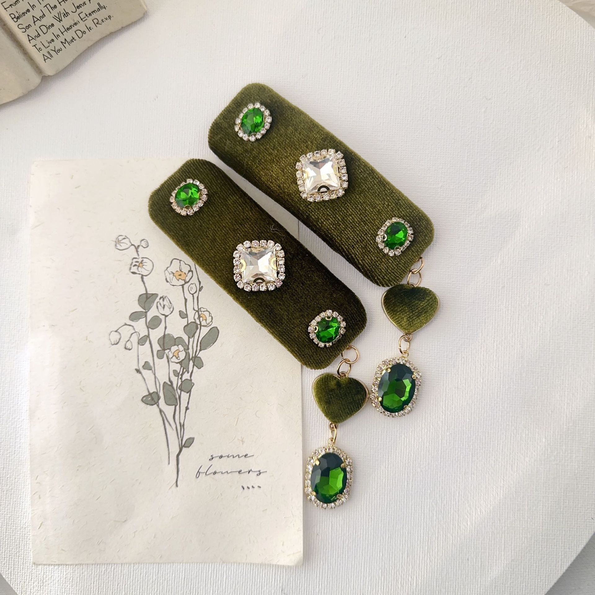 Autumn and Winter Ladylike Elegant Sapphire Green Velvet Large Cute Break-Off Clip Bb Side Clip Accessible Luxury Retro Tassel Bye-Bye Clip