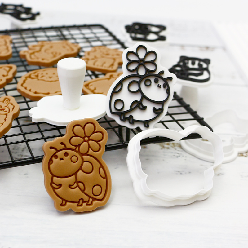 Molde de galletas con tema de animales para hornear fiesta molde de fondant de bricolaje molde de corte de galletas de glaseado de prensa tridimensional 3D