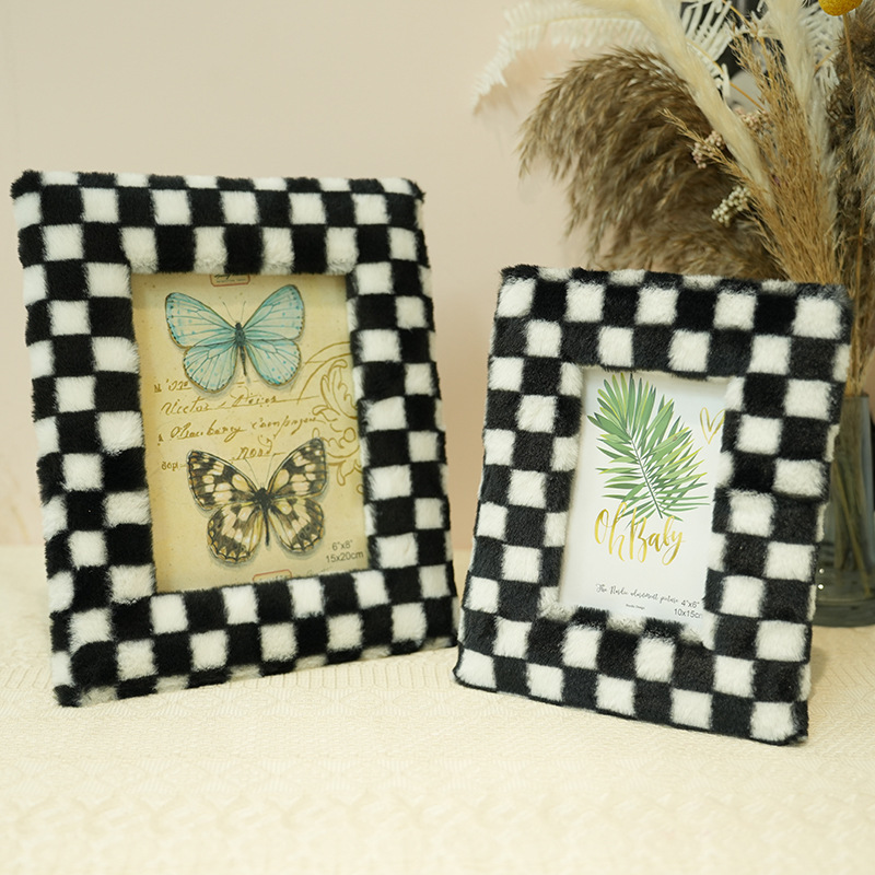 Plush Photo Frame Amazon Density Board with Velvet Lining, Rabbit-Shaped Hollow European and American Style Fabric Display Stand 6inch Mdf Creative Handmade Plush Photo Frame Amazon Density Board with Velvet Lining, Rabbit-Shaped Hollow European and American Style Fabric Display Stand 6inch Mdf Creative Handmade