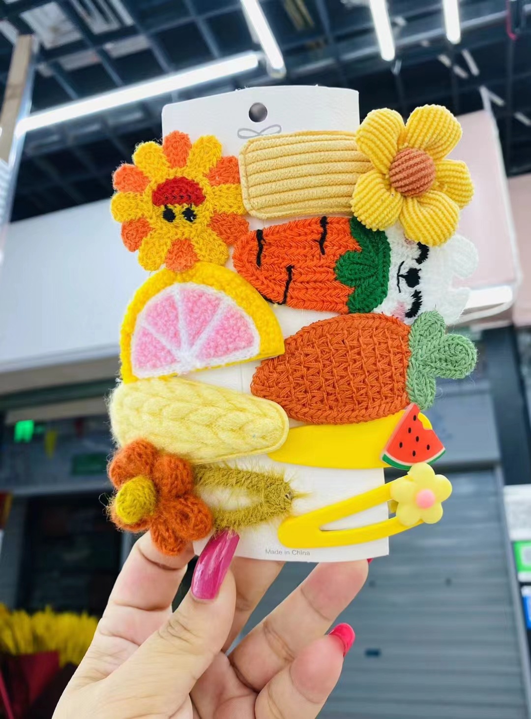 Otoño e invierno accesorios para el cabello 2023 nuevos niños leche marrón felpa horquilla lindo Liuhai clip lado clip horquilla tocado pelo