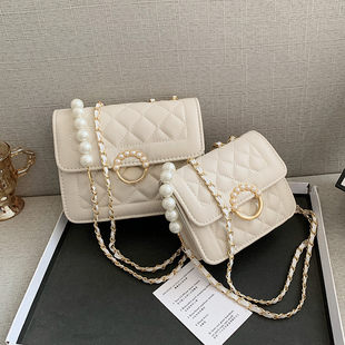 Shoulder bag with diamond pattern, fashionable one-shoulder bag, 2023 collection, Korean style