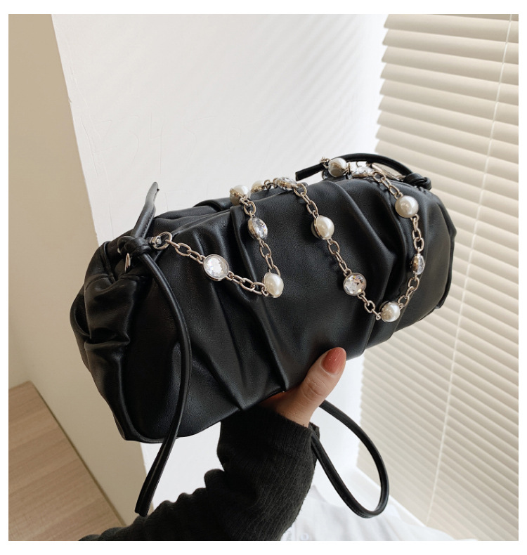 Wholesale Soft Pu Fold Pearl Chain Single Shoulder Handbag Nihaojewelry display picture 21