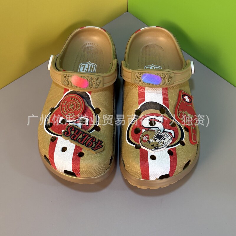 Crocs Nfl Collaboration San Francisco 49Ers Unisex Kids' Clogs Beach Sandals Crocs Nfl Collaboration San Francisco 49Ers Unisex Kids' Clogs Beach Sandals