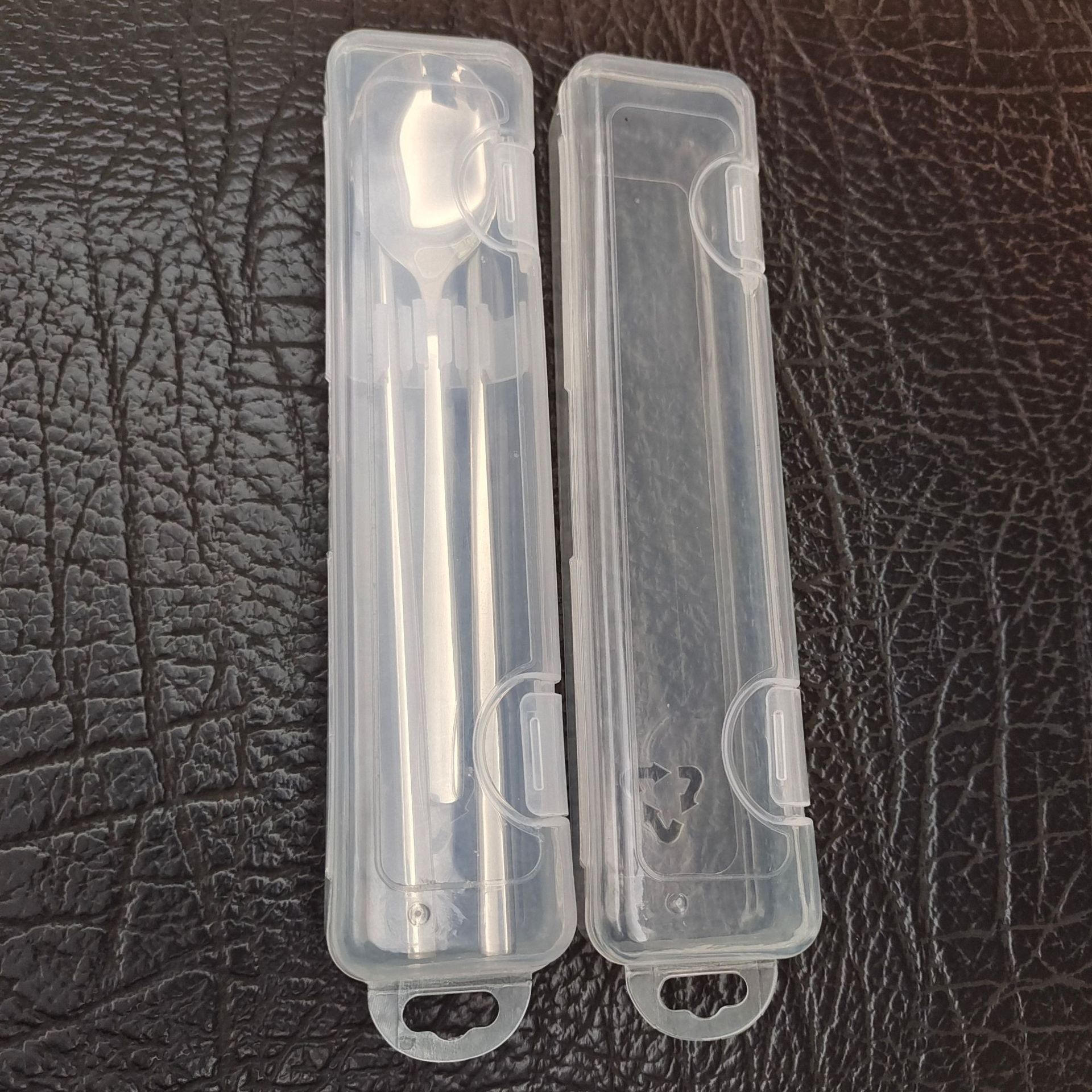 便携式餐具盒 全透明材质餐具收纳盒 连体双扣塑料盒