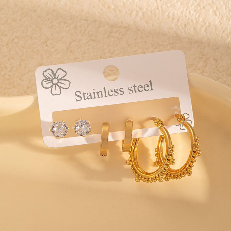 Earrings, set