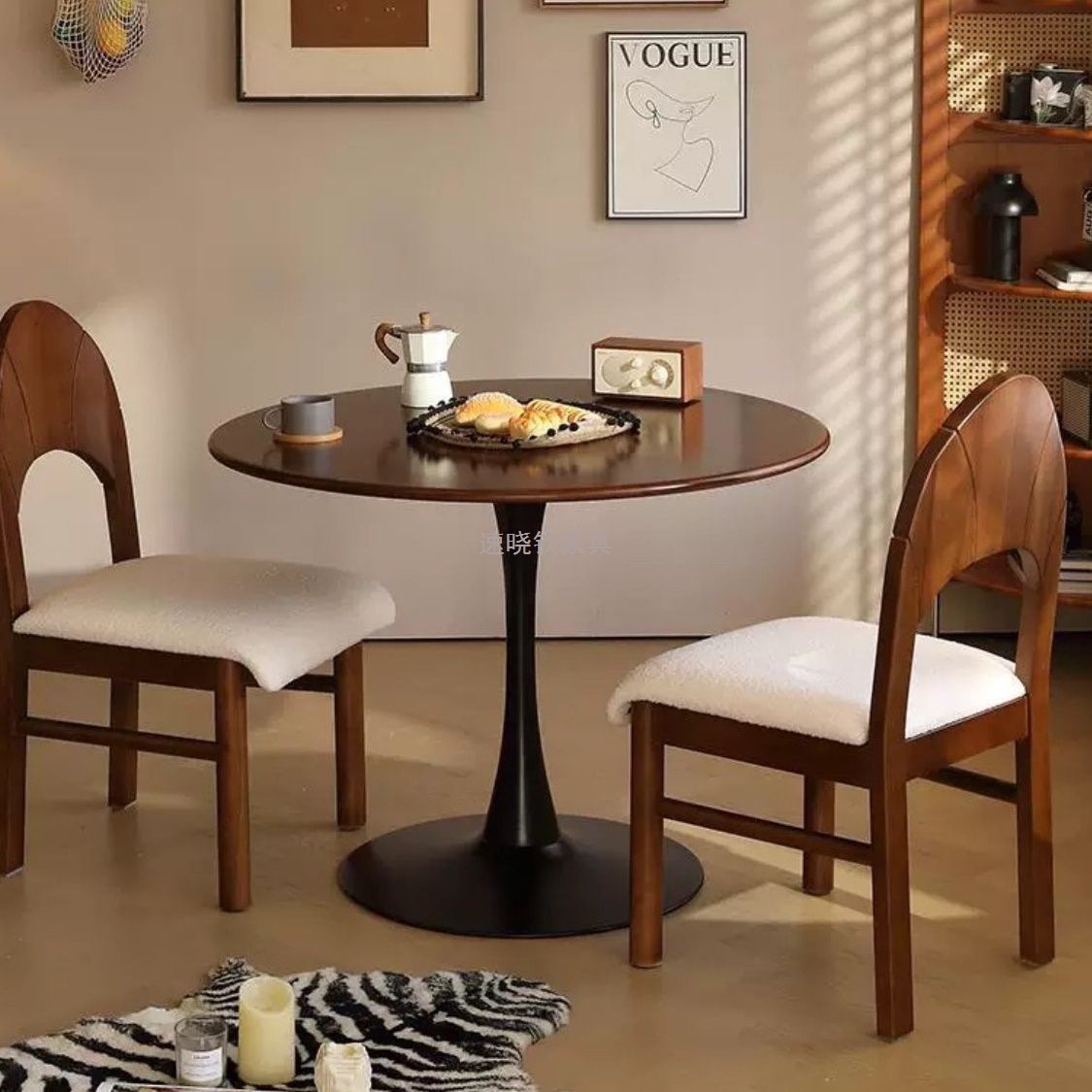 Round Table Solid Wood Household Small Apartment Dining Table Retro Walnut Round Solid Wood Round Table Dining Table Balcony Negotiation Coffee Table