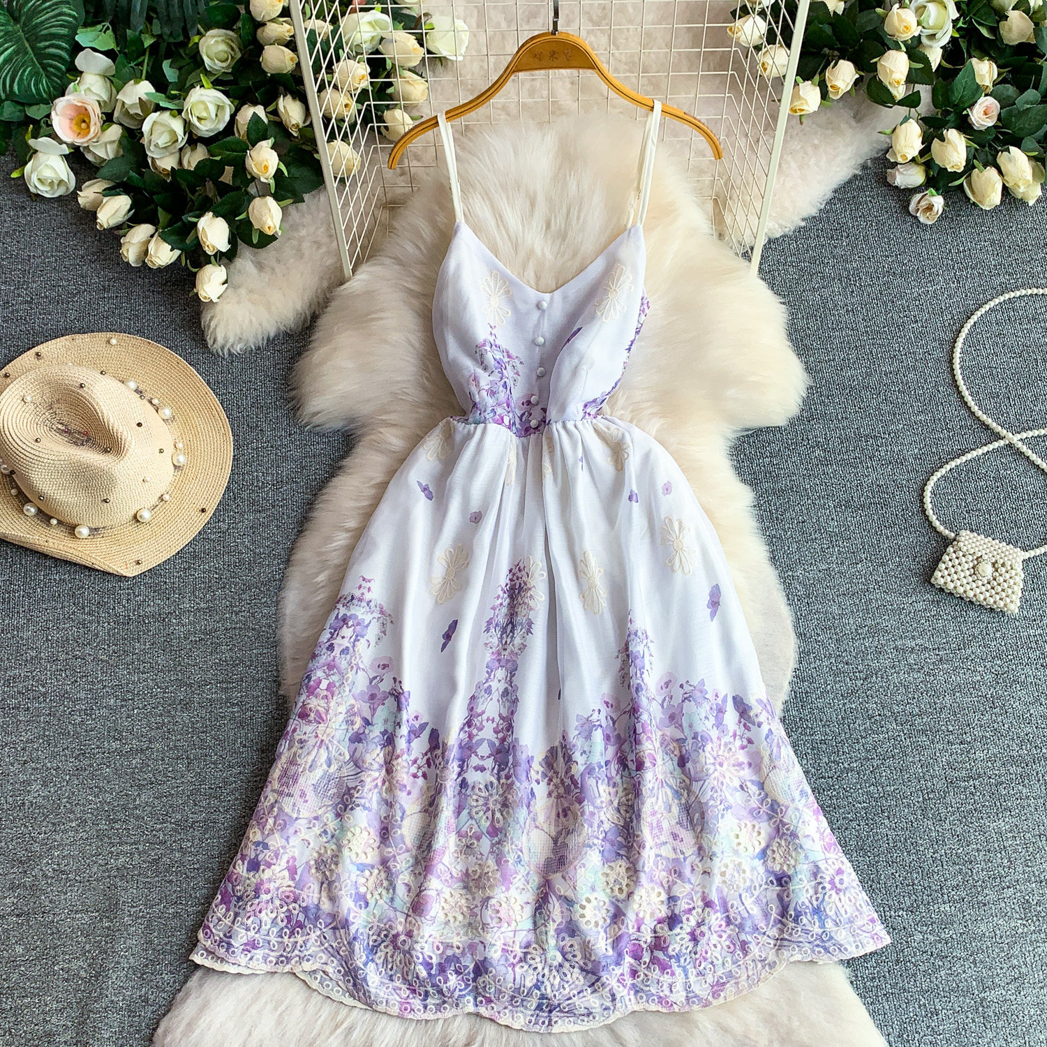 Women's Floral Embroidered V-Neck A-Line Sundress Summer Boho Maxi Dress For City Escape_ecoleips.com
