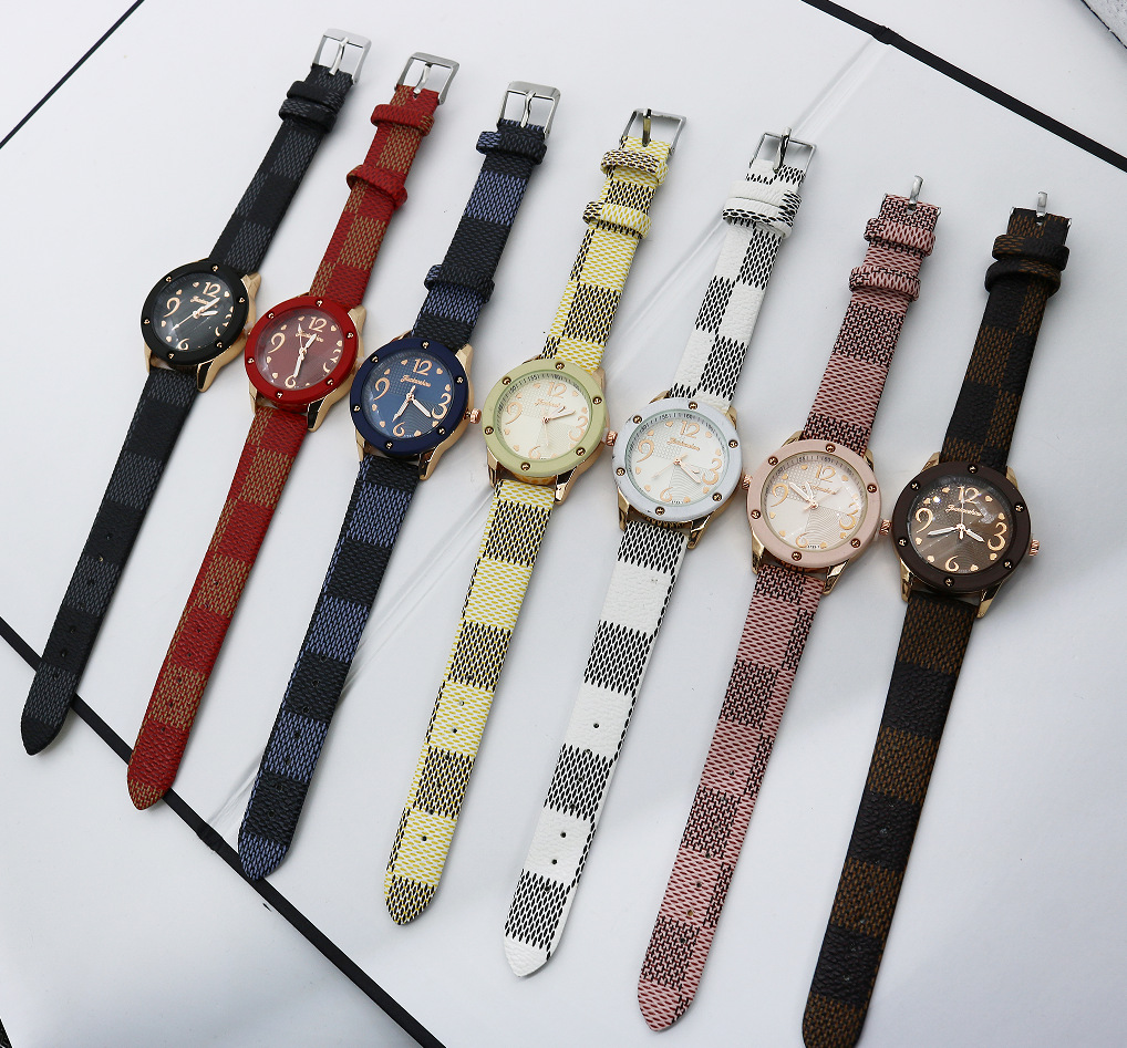 48g Weight Tempered Glass Mirror Material Pu Strap Material Watch Classification Pointer Display Type Buckle Buckle Style Round Dial Shape Holiday, Daily Occasion Quartz Movement Heart Shape, Solid Color Pattern Women's Gender Casual Style Casual Heart Shape Solid Color Buckle Quartz Women's Watches 无