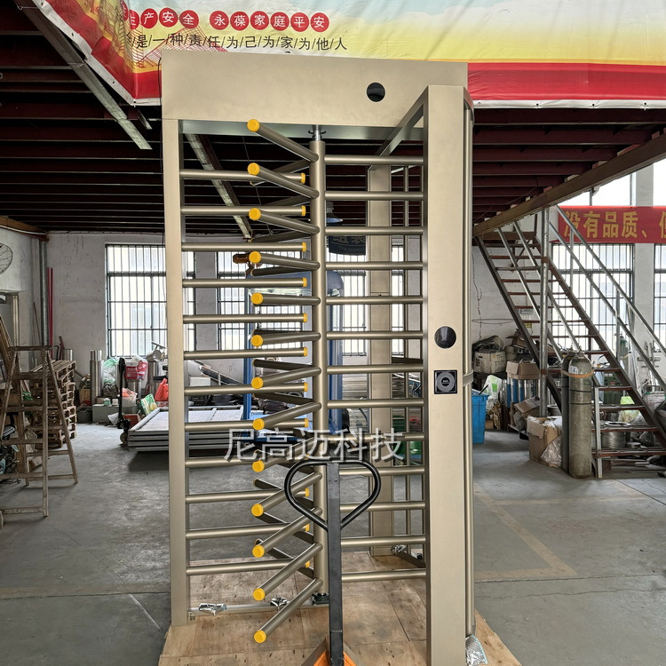 不锈钢烤漆栅栏门单开转门成品防尾随全高人字转闸双向通行辊闸机