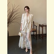 2786大码女装穿搭超火春装小香风西装外套胖mm蕾丝吊带连衣裙套装