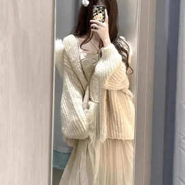 软糯外穿长袖慵懒风连帽毛衣外套女秋冬新款宽松休闲外穿针织开衫