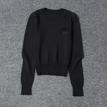 精品女装欧美大女牌左胸银线刺绣小叠肩针织圆领套头毛衣秋冬高级